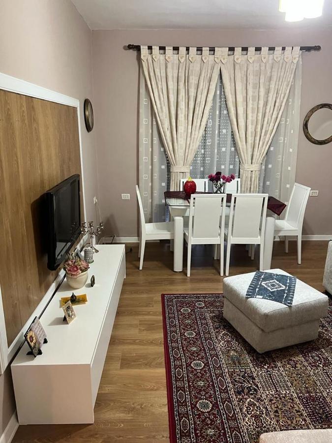 Blloku Tirana Appartamento Esterno foto